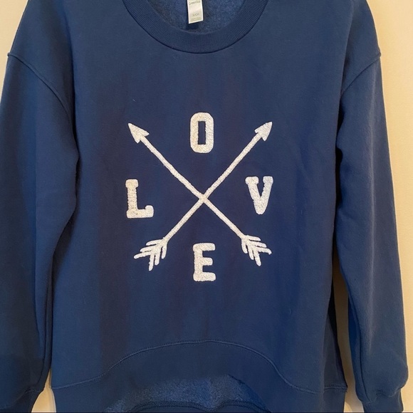Green Tea Love and Arrows Blue Sweatshirt - S - Picture 2 of 9